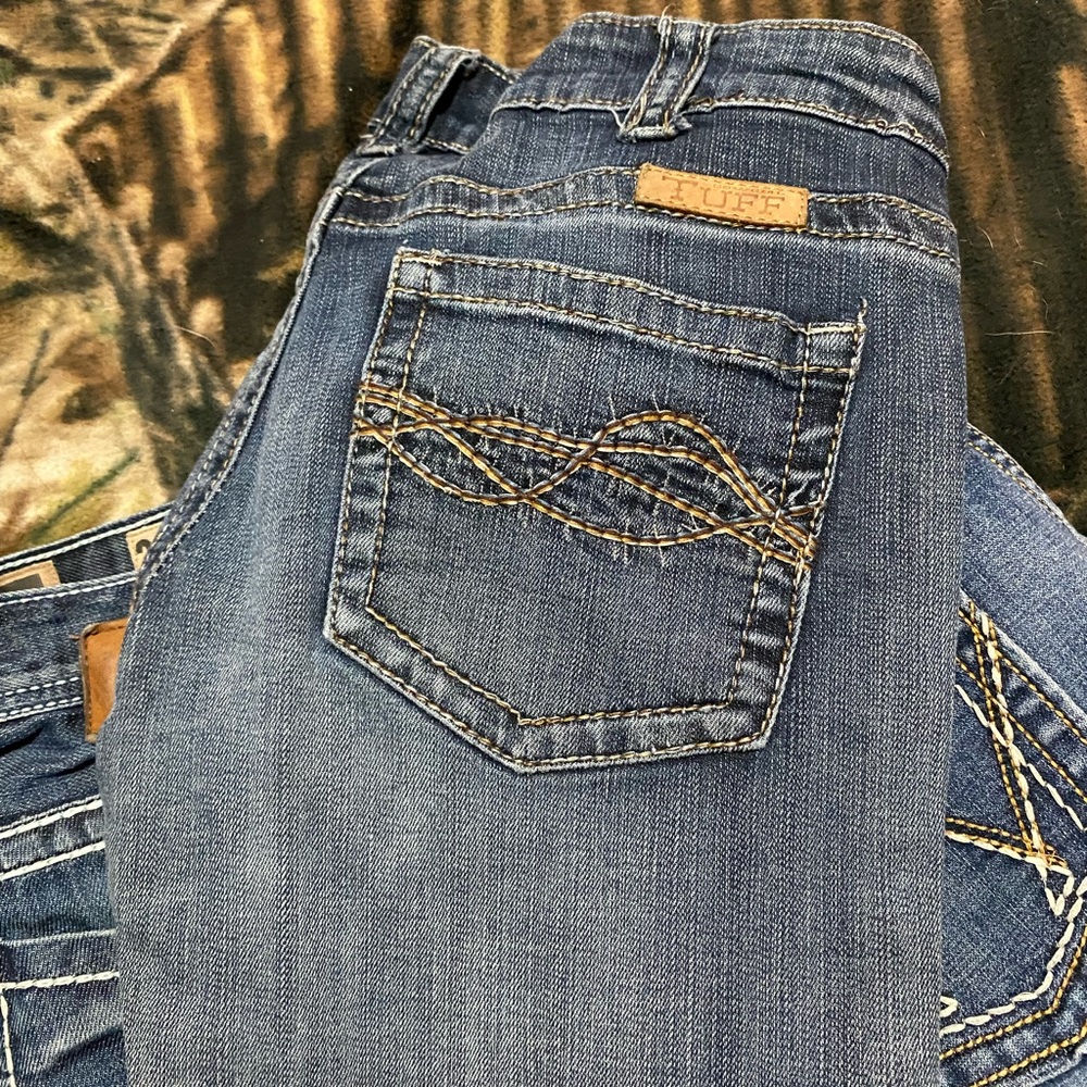 Women’s cowgirl tuff jeans. Great condition. 29x35